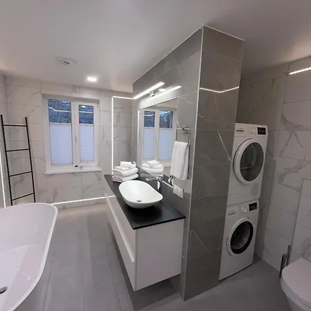 Luxurious In The City Center Appartamento Pärnu