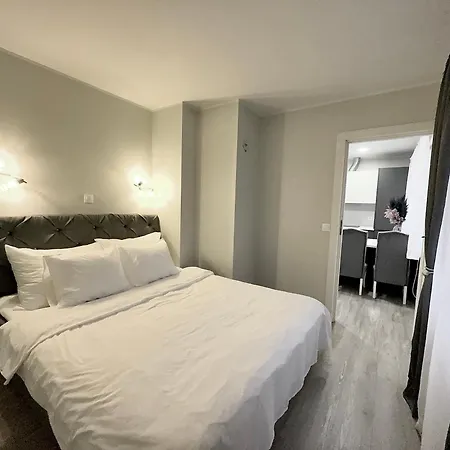 Luxurious In The City Center Appartamento *